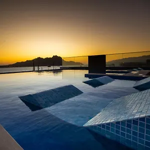 Ouril Hotel